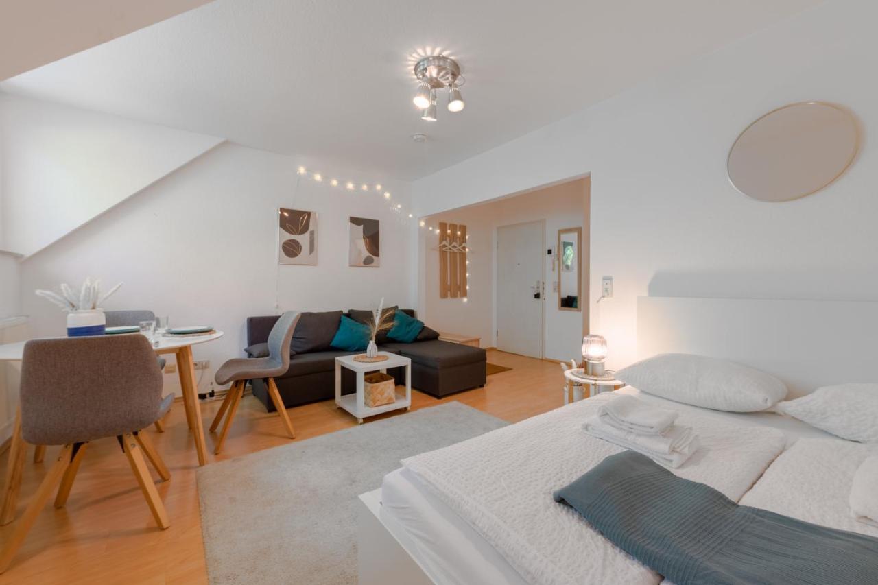 Stay Awesome - Schonfeld Apartment, Netflix Und Kostenloses Parken Kassel Exterior photo